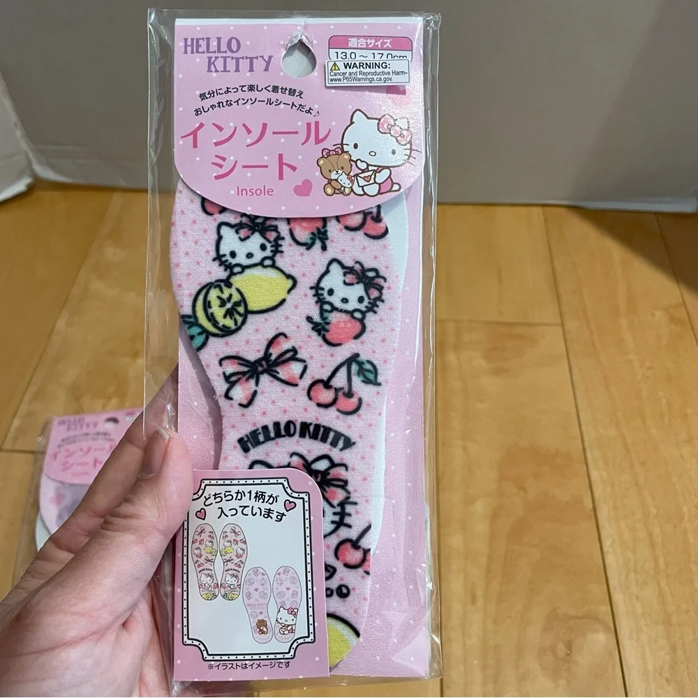 2 NWT hello kitty kids shoe inserts
